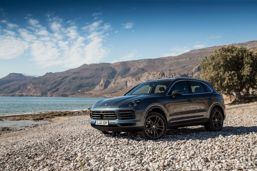  Porsche Cayenne 2017 года  (WW) (фото 23 из 41)